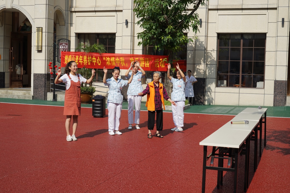 手语舞：你笑起来真好看.JPG